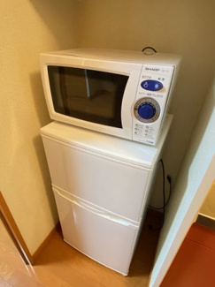 【その他】 | レオパレスフィオーレ泉野 | 電子レンジと冷蔵庫