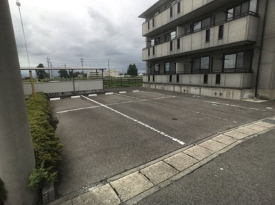 【駐車場】 | プラト･ビラ Ｃ | 駐車場