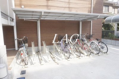 【その他共用部分】 | リブリ・千葉公園 | 駐輪場です。