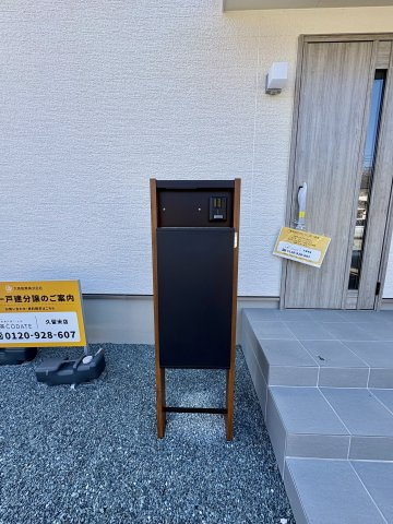 久留米市御井町第16号地の玄関|インターホン