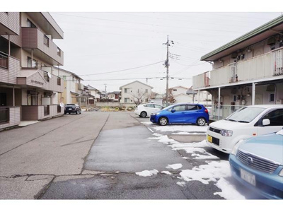 【駐車場】 | メリーランドマンション | 駐車場