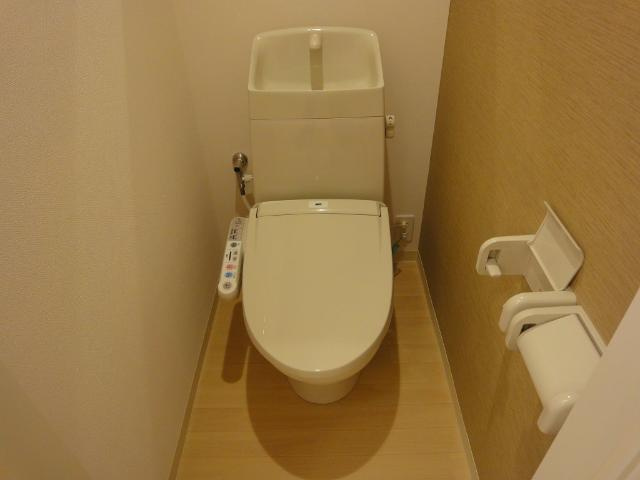加古郡播磨町古田１丁目のアパートのトイレ|シャワー付トイレ
