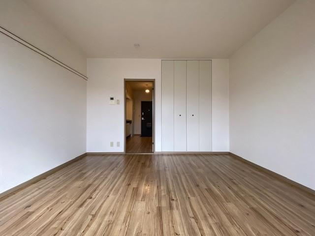 コンディシープル南が丘　Ａ棟の居間・リビング|洋室