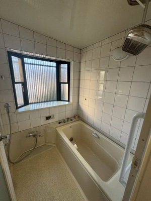 【浴室】 | 吉田河原町貸家 | 家電類はすべて撤去予定です