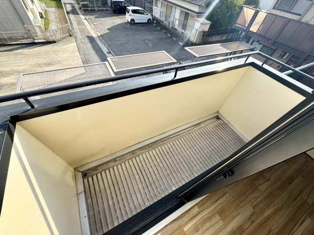 ネクサス小雑賀Ⅱのバルコニー