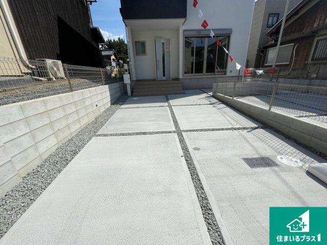 久世郡久御山町市田珠城　第1期　新築一戸建ての駐車場|駐車スペース！散水栓があるので、こまめに愛車を洗えます！
