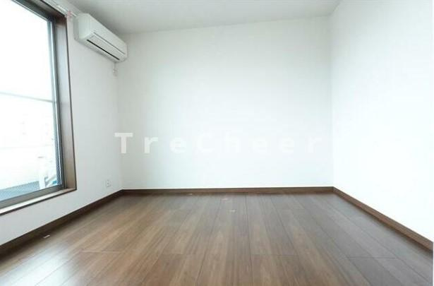 グランド西巣鴨の居間・リビング