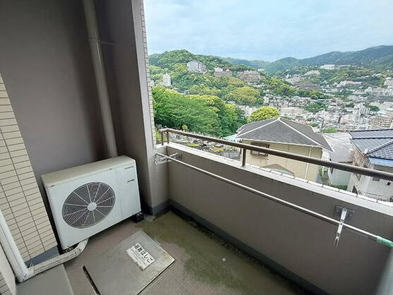 プチモンド熱海東館のバルコニー