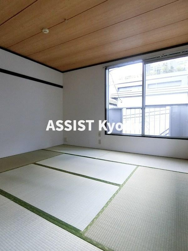 パインハイツの寝室