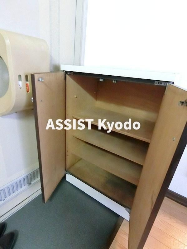 パインハイツの玄関