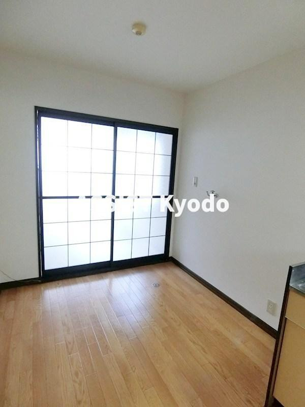 パインハイツの居間・リビング