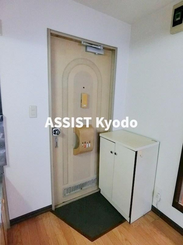 パインハイツの玄関