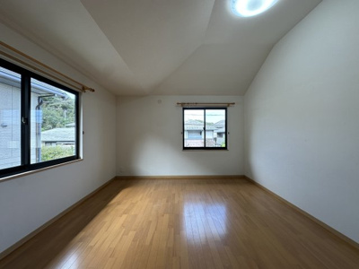 【洋室】 | 美萩野（リフォーム済） | 2F