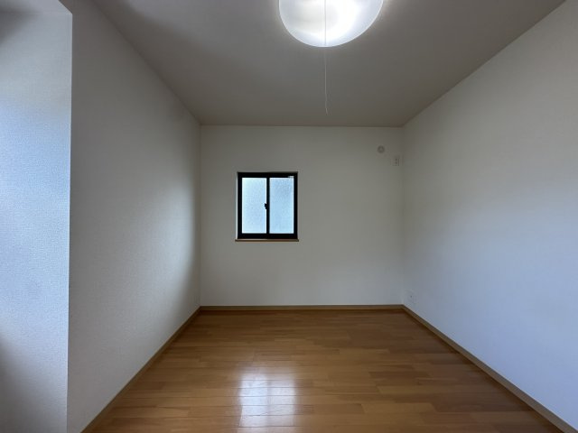 美萩野（リフォーム済）の洋室|2F
