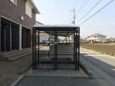 【駐車場】 | イーストヒルズ 七番館 | 敷地内ごみステーション