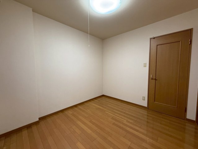 プリムローズの洋室