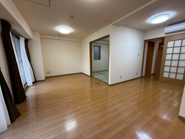 プリムローズの居間・リビング