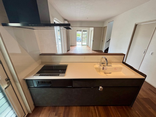 久留米市上津町9号地のキッチン