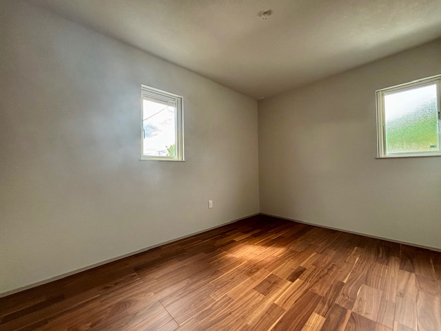 久留米市上津町9号地の洋室