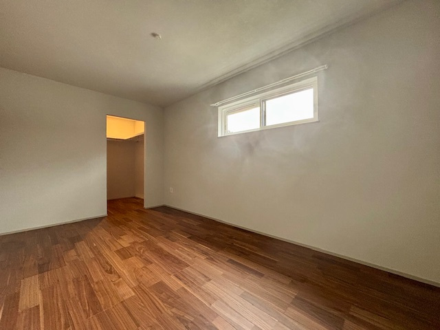 久留米市上津町9号地の洋室