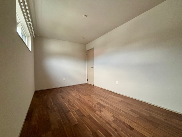 久留米市上津町9号地の洋室