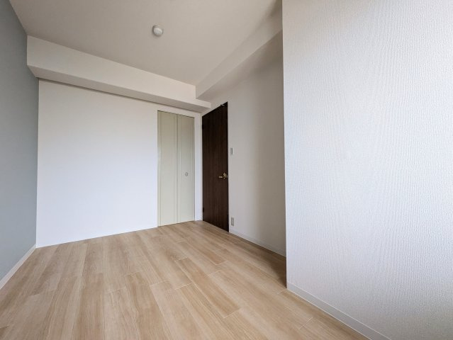 メゾンドール明石東二見の洋室