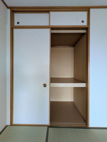 メゾンドール明石東二見の収納