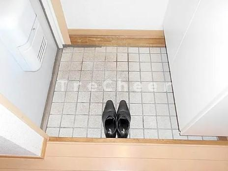 エスポワール湧泉の玄関