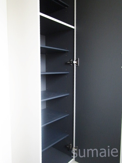 ＶＩＶＲＥの収納|シューズボックスです☆