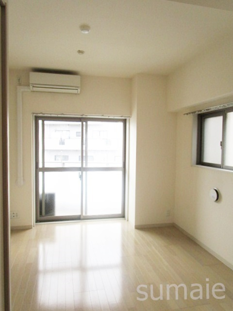 ＶＩＶＲＥの居間・リビング|洋室です☆