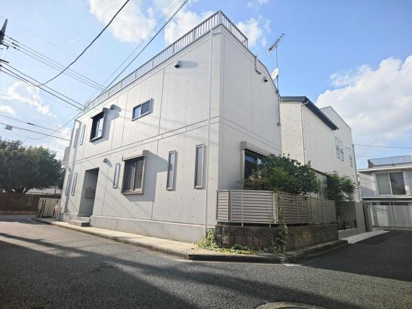 杉並区松庵１丁目の中古一戸建の外観|キャットウォーク付きの壁面収… 