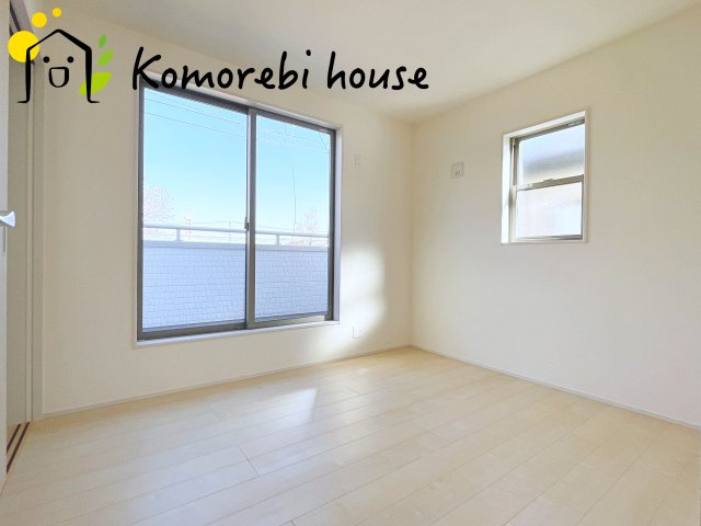 さいたま市西区土屋　第2　新築一戸建て　リーブルガーデン　01の洋室|落ち着いた色調の洋室です