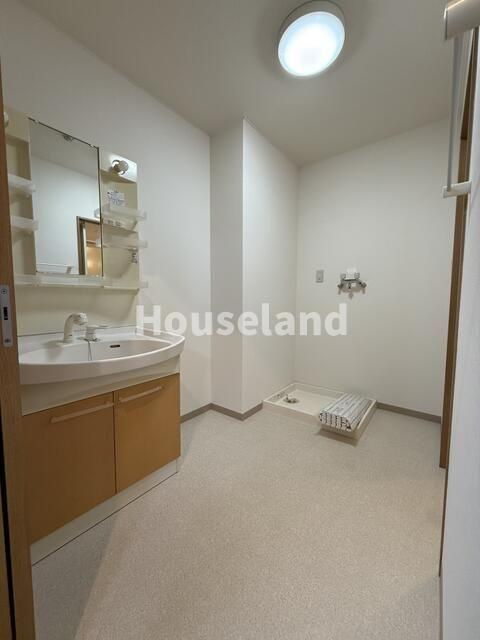 メープルヒルの独立洗面台