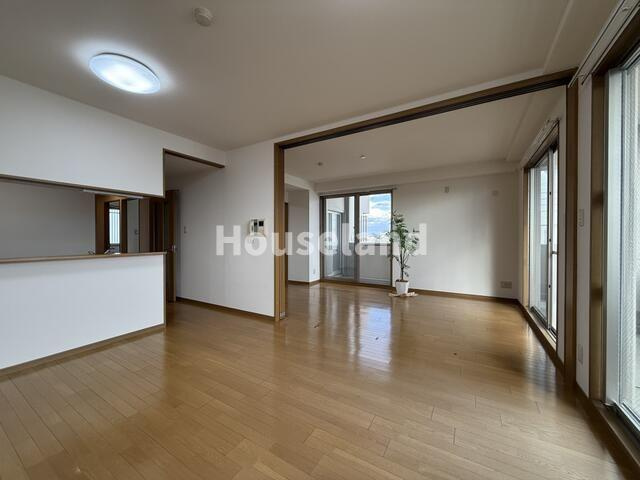 メープルヒルの居間・リビング