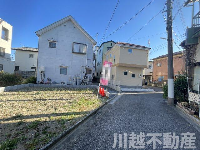 川越の中でも旧市街地に隣接する人気の住宅地の前面道路含む現地写真|各種金融機関取り扱っています