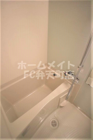 【浴室】 | レオンヴァリエ大阪ベイシティ | 日々の暮らしに欠かせないお風呂です