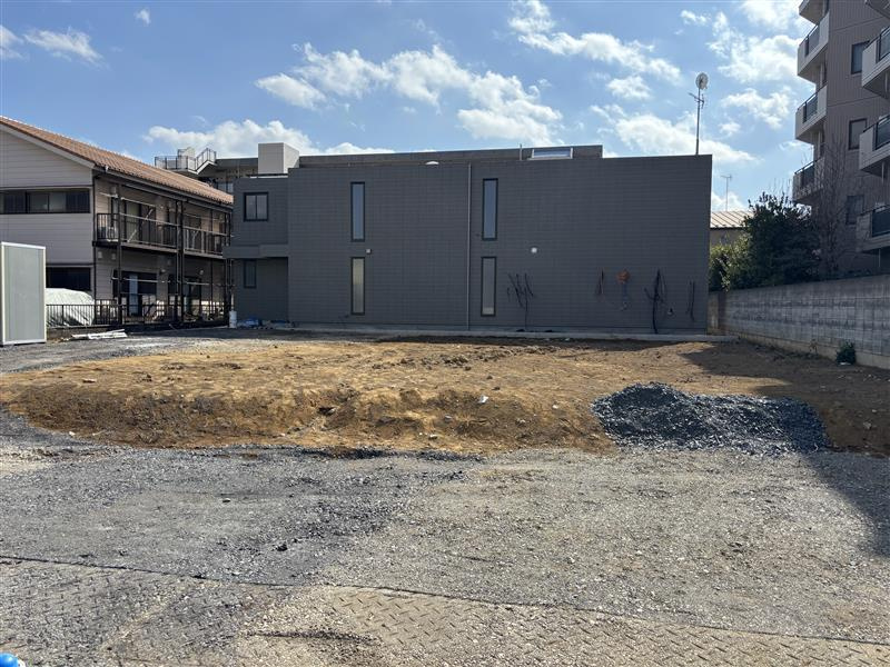 アクシスの外観