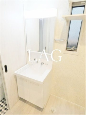 【洗面所】 | ルミエール本町 | 洗面台です。