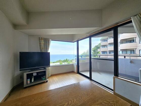 オーシャンビュー伊豆城ヶ崎のバルコニー