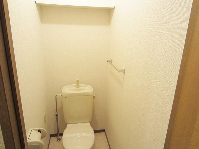 グレイシス王子Ｂ棟のトイレ|バストイレ別です