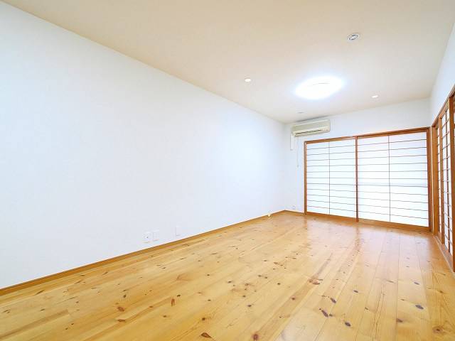 エクセルハイツ第２学園前の洋室