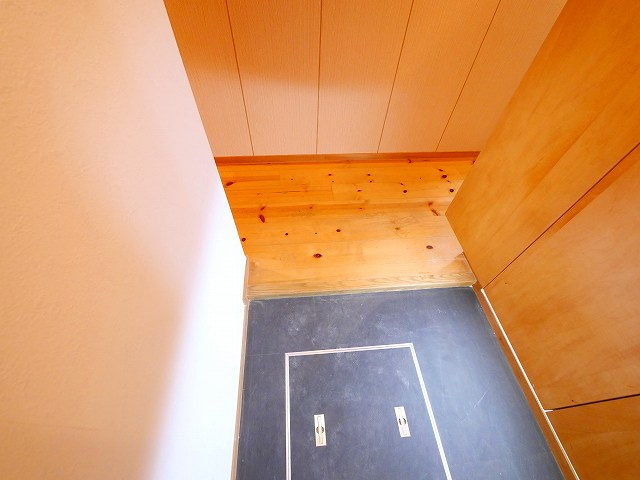 エクセルハイツ第２学園前の玄関