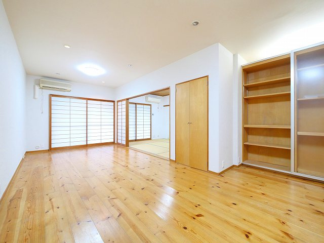 エクセルハイツ第２学園前の居間・リビング