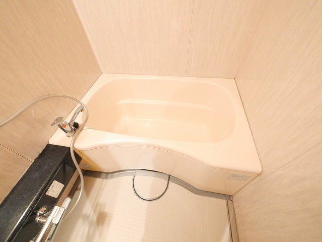 エクセルハイツ第２学園前の浴室