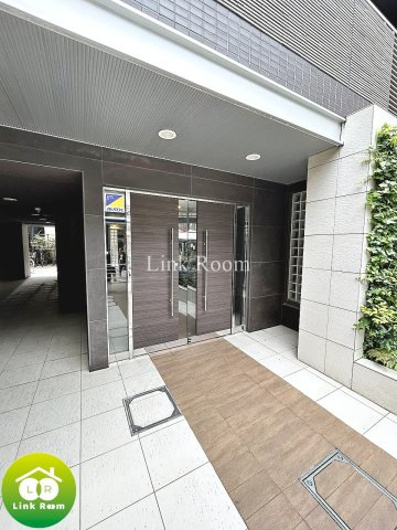 ジェノヴィア清澄白河グリーンヴェールのエントランス