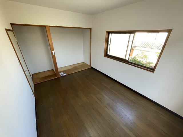白幡ニュータウン中古戸建の洋室