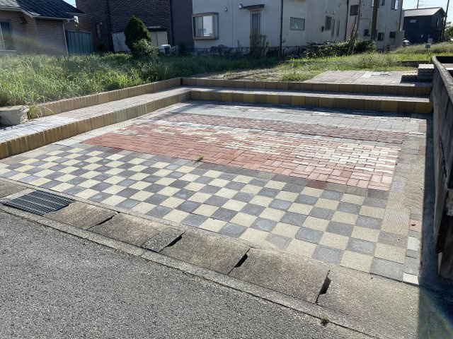 白幡ニュータウン中古戸建の駐車場