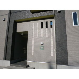 ランドスクエア上飯田のエントランス