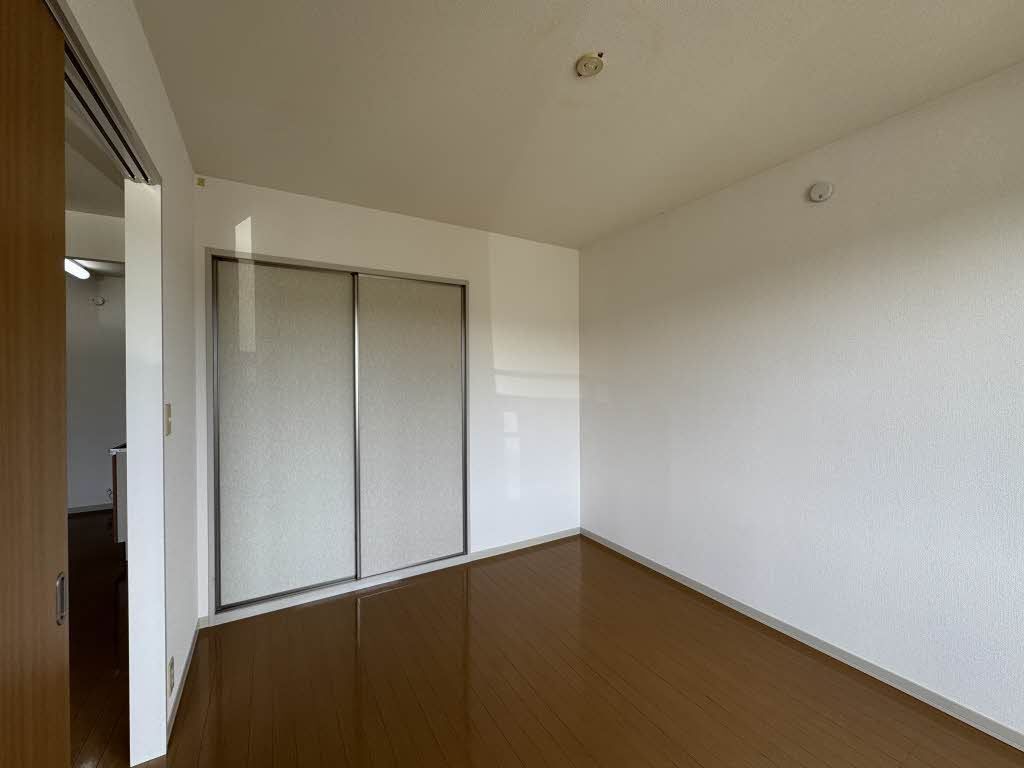 フォレストグリーン