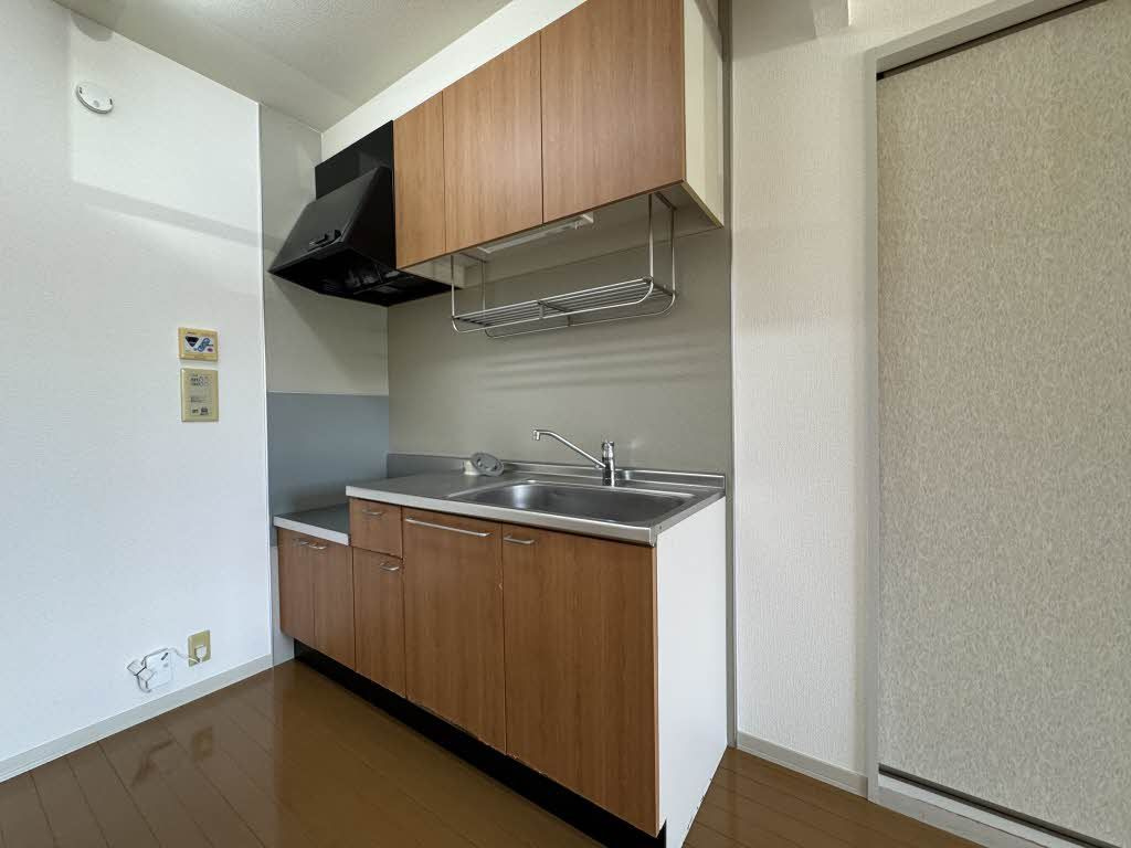 フォレストグリーンのキッチン